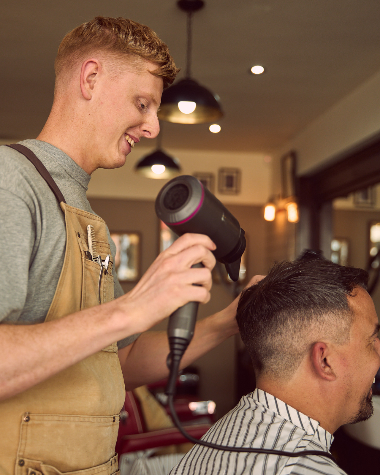 bradley_at_beckets_barbers_hairdressers_shaving_parlour_northampton_b
